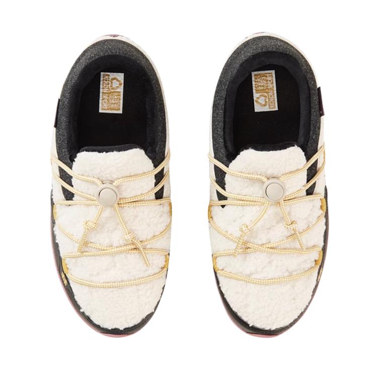 KOLON SPORT Slip Resistant Slip Resistant Low top Outdoor Shoes Women’s Ivory