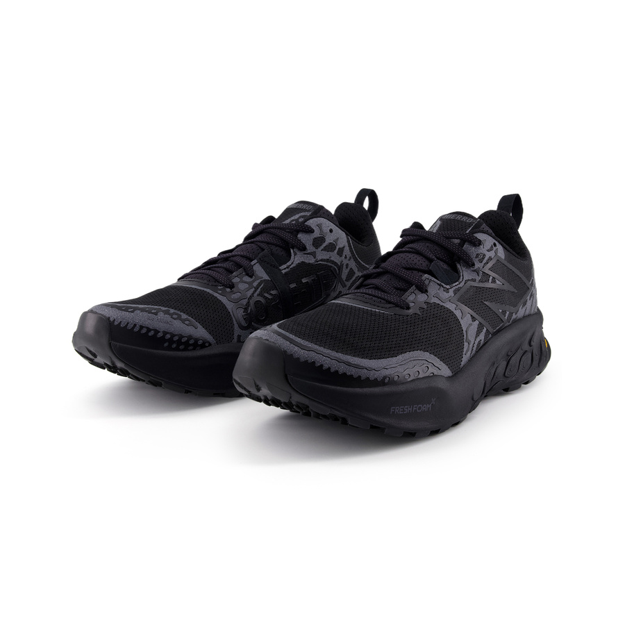 Fresh Foam X Hierro New Balance v8 GORE-TEX ‘Black Magnet’