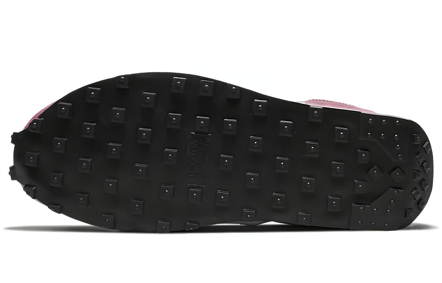 Nike Daybreak ‘Desert Berry’ Women’s