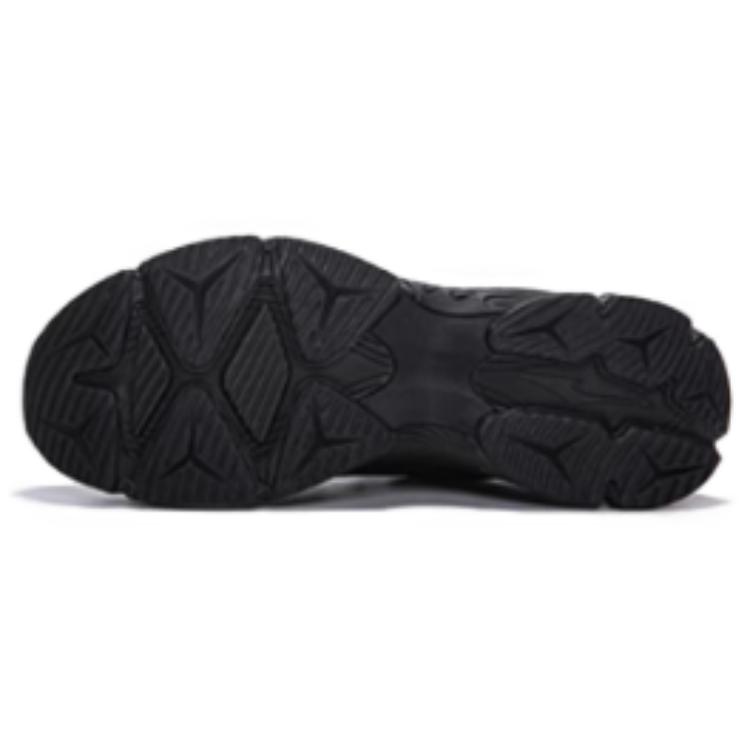 Erke Cushioning Slip Resistant Abrasion Resistant Low top Running Shoes Men’s Black