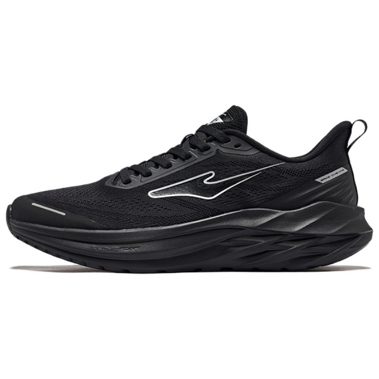 Erke Slip Resistant Abrasion Resistant Slip Resistant Abrasion Resistant Low top Casual Running Shoes Men’s Jet Black
