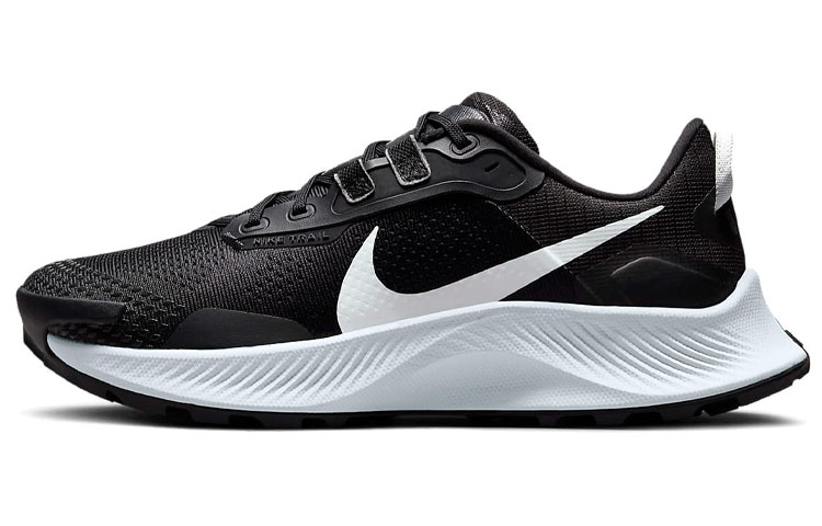 Женские кроссовки Nike Nike Pegasus Trail 3 (черно-белые)