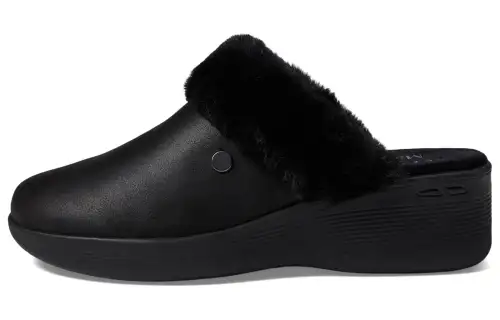 Skechers Martha Stewart Closed Toe Slippers Women's Black