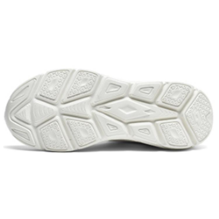 LOTTO Slip Resistant Abrasion Resistant Low top Running Shoes Men’s White