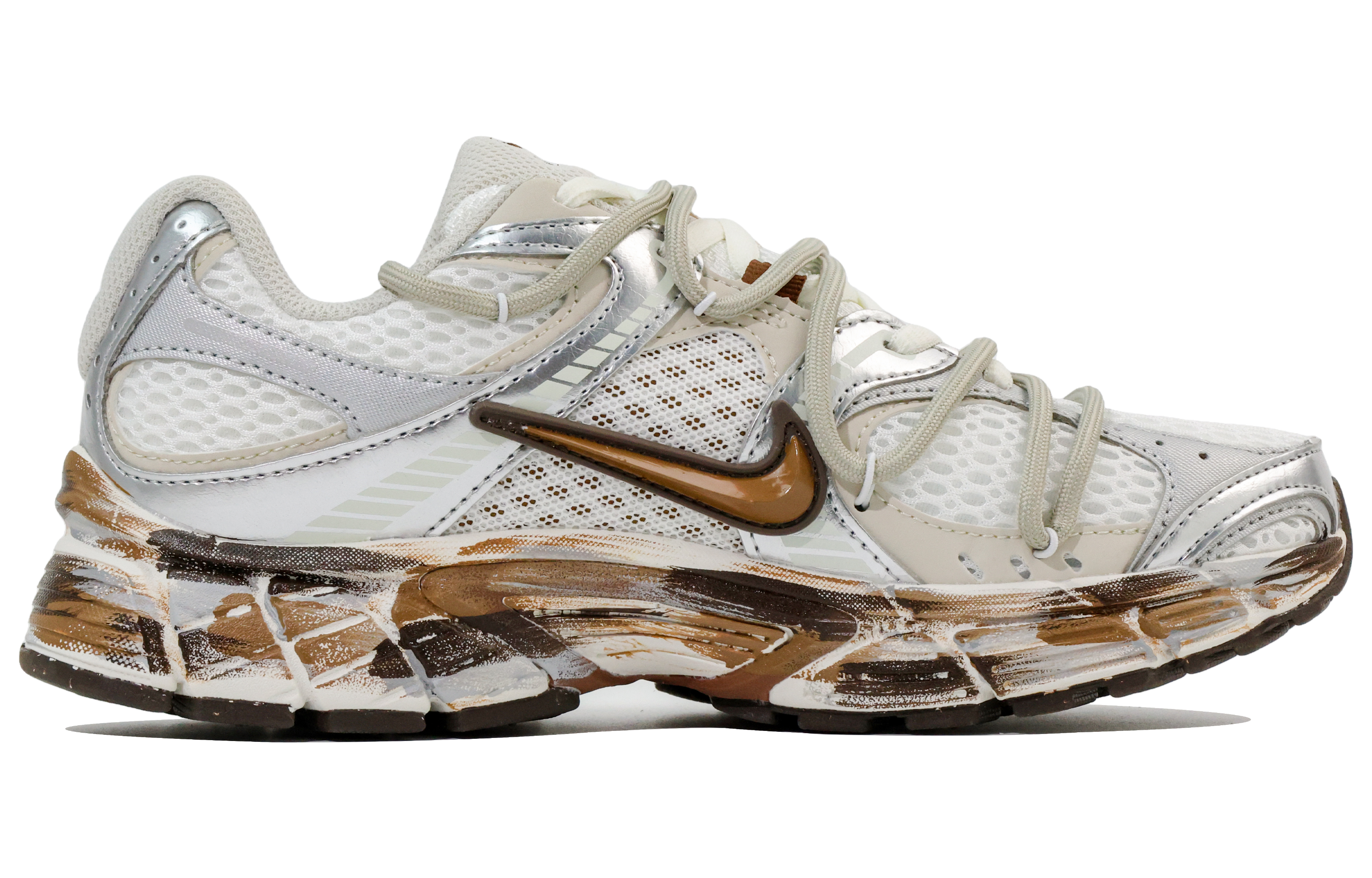 Nike V5 RNR Low top Running Shoes Women’s White Brown