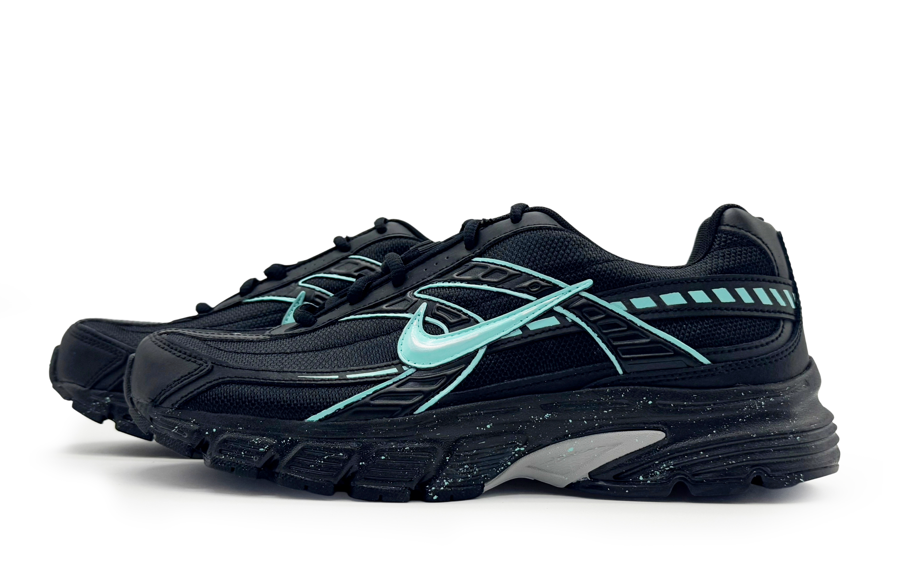 Nike Initiator Abrasion Resistant Low top Running Shoes Men’s Black Green