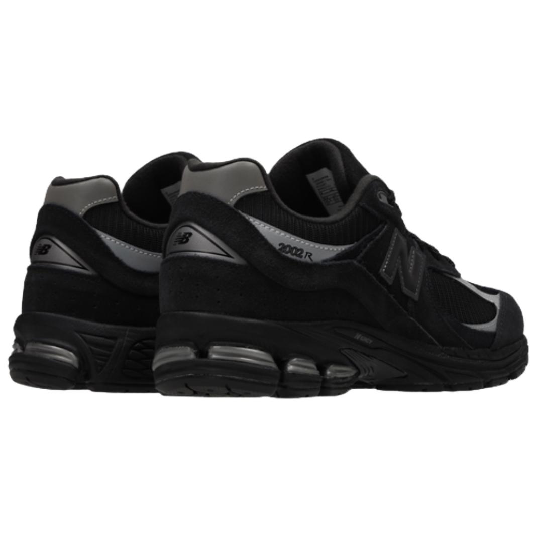 2002R New Balance ‘Black Reflective’