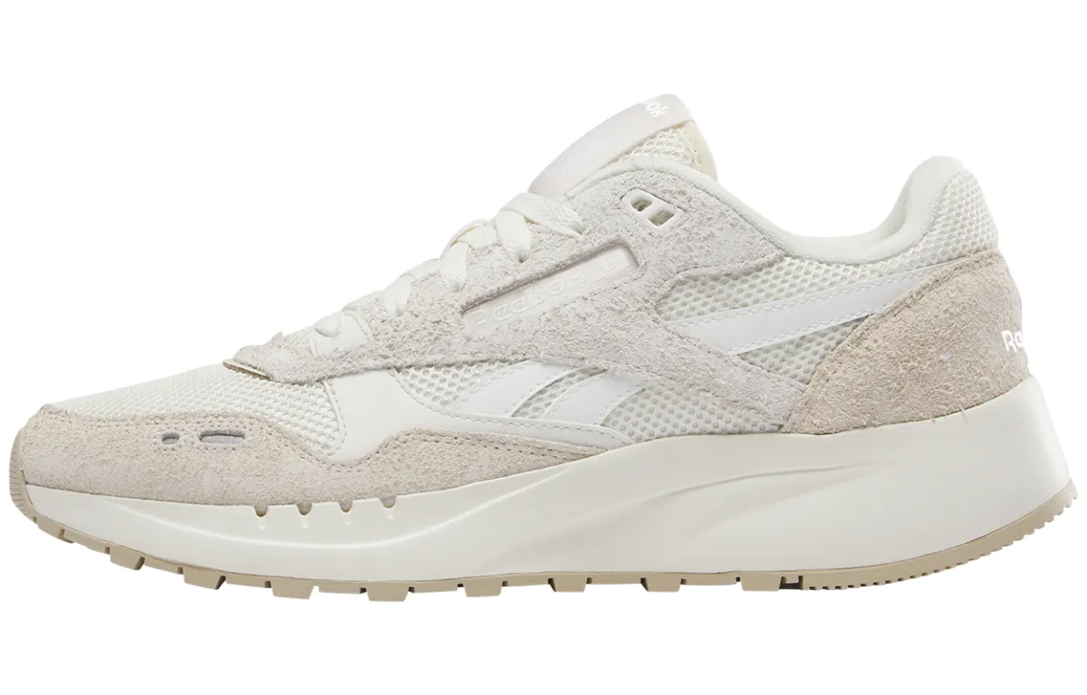 Classic Leather 2400 Reebok 'Vintage Chalk'