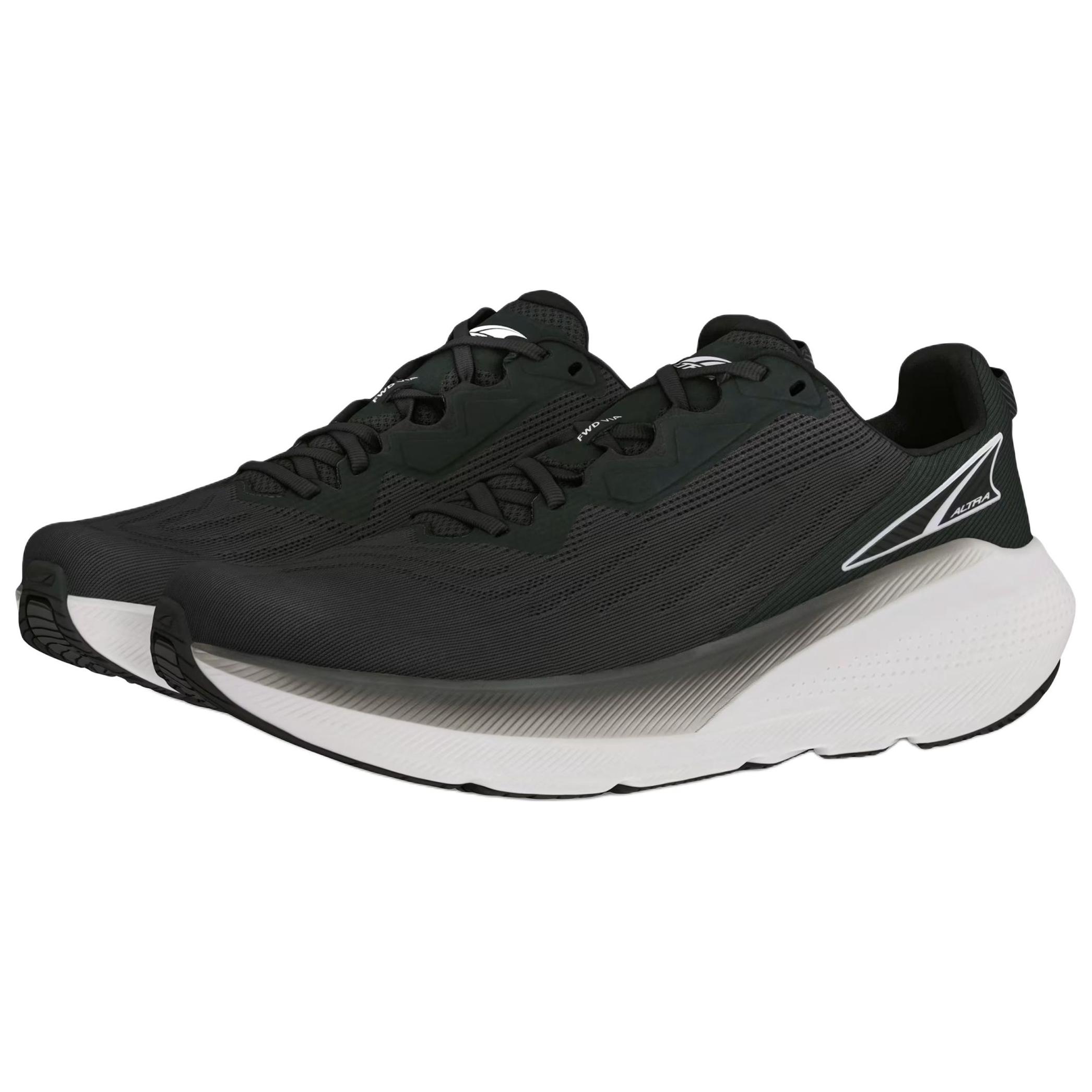 Altra Slip Resistant Abrasion Resistant Low top Running Shoes Men’s Black White
