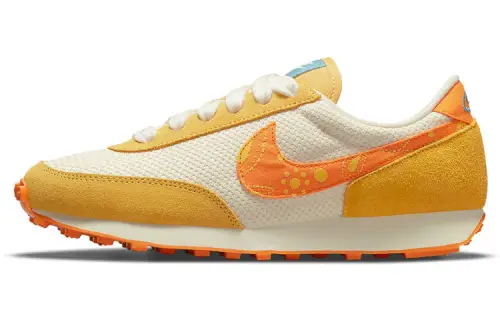 Nike Daybreak Paisley Swoosh Magma Orange Women's