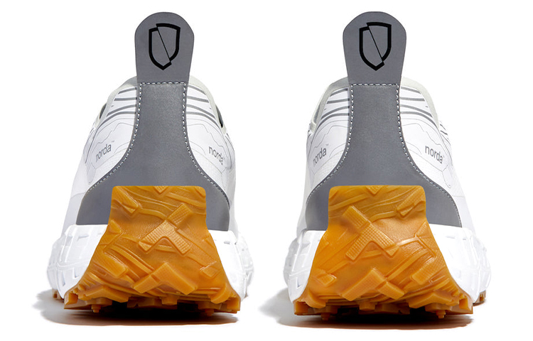 Norda 001 Trail Sneakers