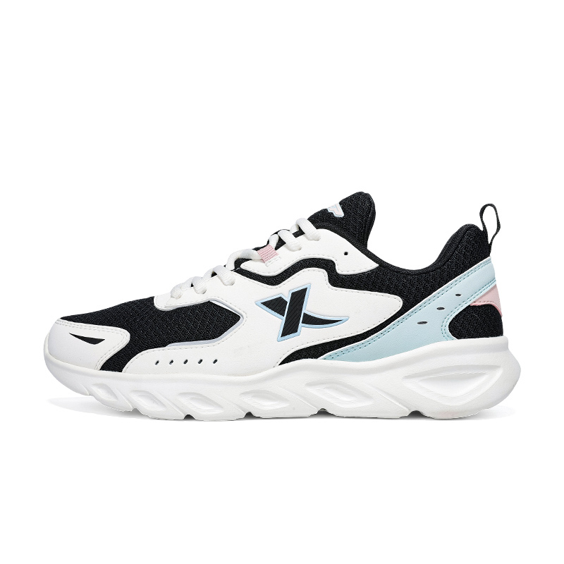 XTEP Fabric Cushioning Lightweight Low top Running Shoes Women’s White Black Green