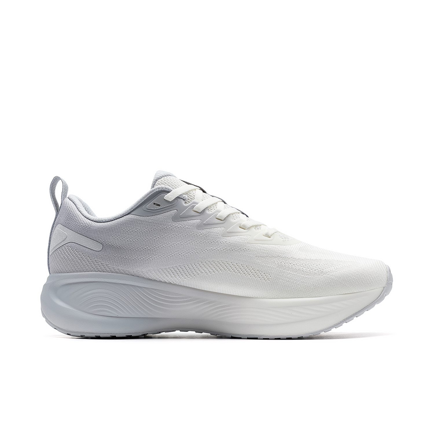 XTEP Chasing Clouds 2 Cushioning Rebound Low top Running Shoes Men’s White Gray