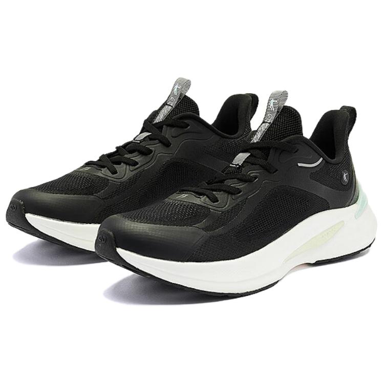 QIAODAN Slip Resistant Slip Resistant Low top Training Running Shoes Women’s Black White