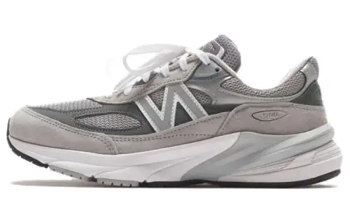 New Balance 990v6 Lace Up Sneakers