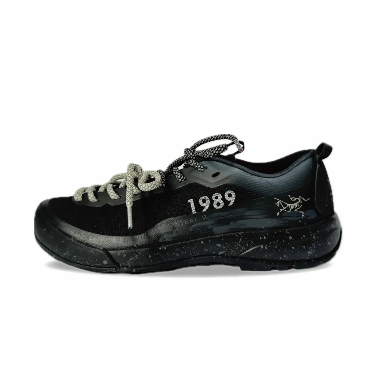 Arc'teryx Konseal Lt Breathable Low top Running Shoes Unisex Black Silver