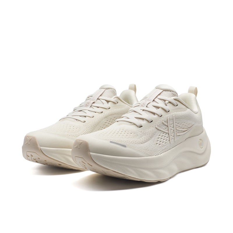 XTEP Cloud Wing 3 Cushioning Slip Resistant Breathable Coverage Cushioning Slip Resistant Breathable Coverage Low top