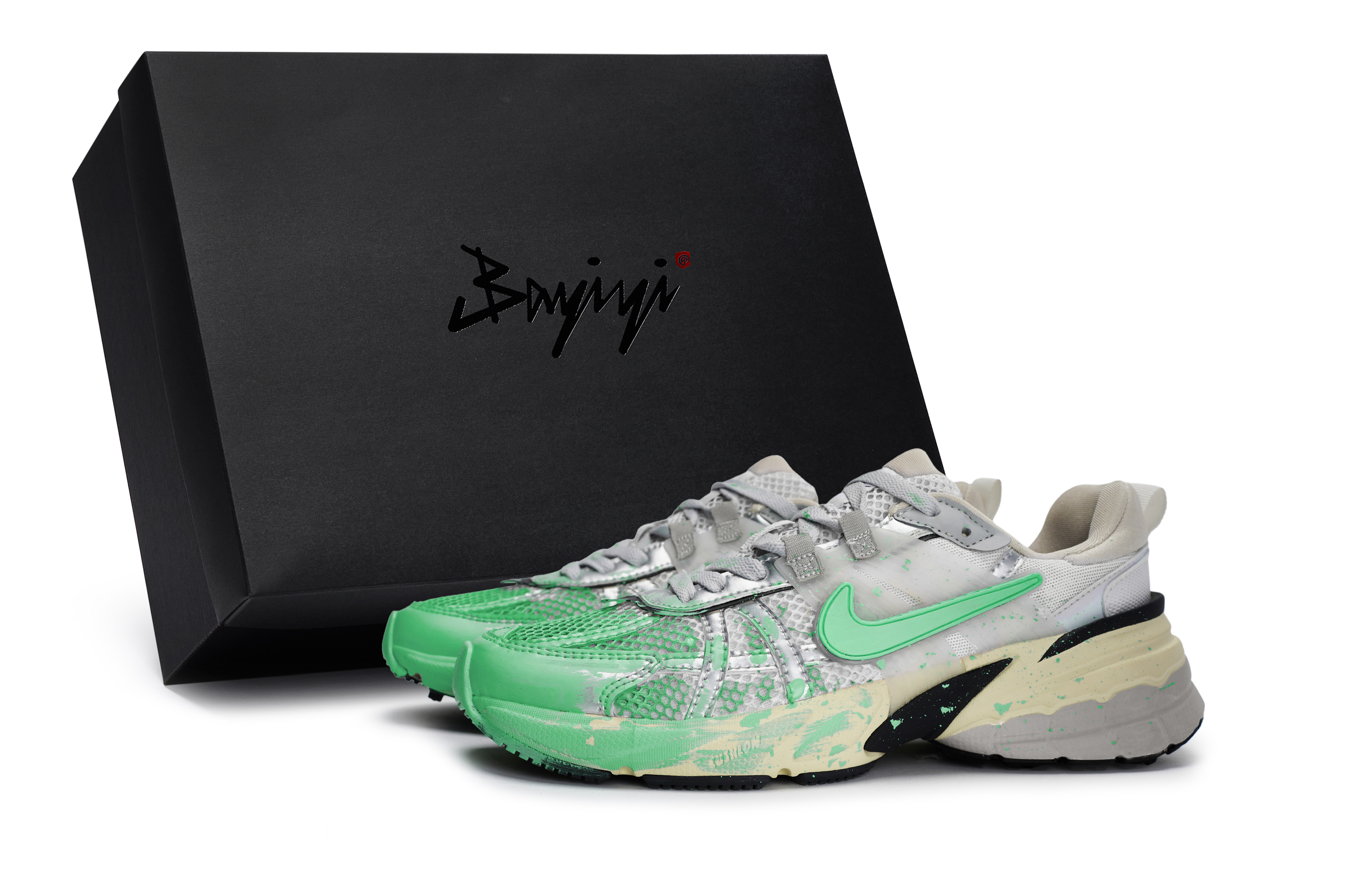 Nike V2K Run Slip Resistant Abrasion Resistant Low top Running Shoes Women’s Silver Green
