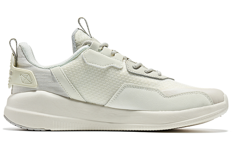 Erke Floating And Fluttering Lightweight Cushioning Abrasion Resistant Lightweight