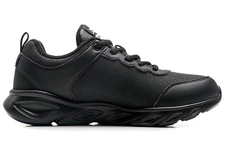 XTEP Fleece Lined Insulated Shoes, Leather Upper Casual Thermal Low top Running Shoes Women’s Black/New White