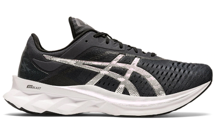 ASICS Novablast Platinum ‘Carrier Grey’