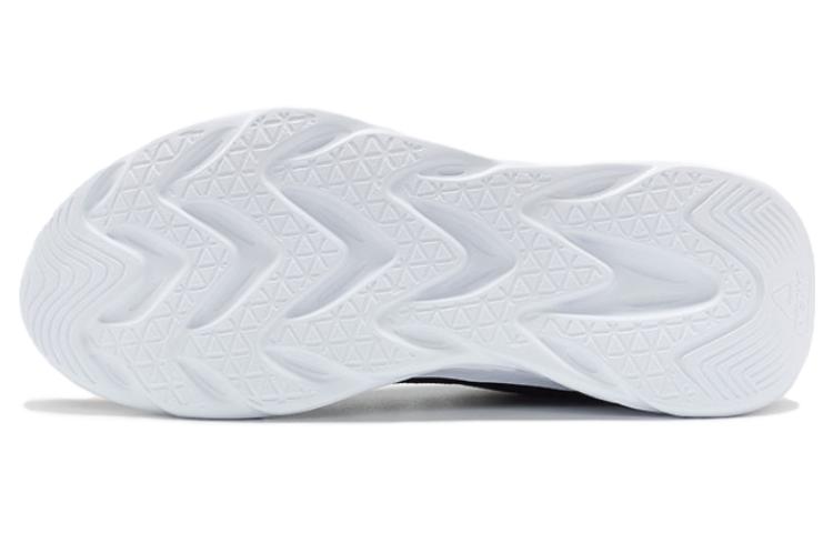 PEAK Abrasion Resistant Breathable Low top Running Shoes Women’s Black White