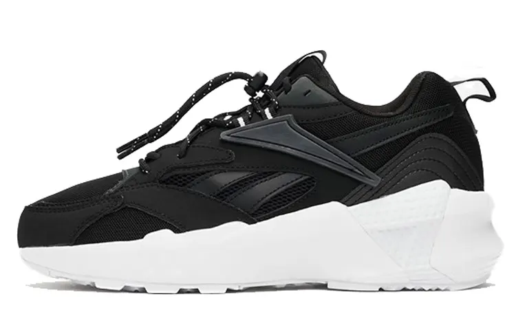 Reebok Aztrek Lightweight Low top Running Shoes Women's Black White
