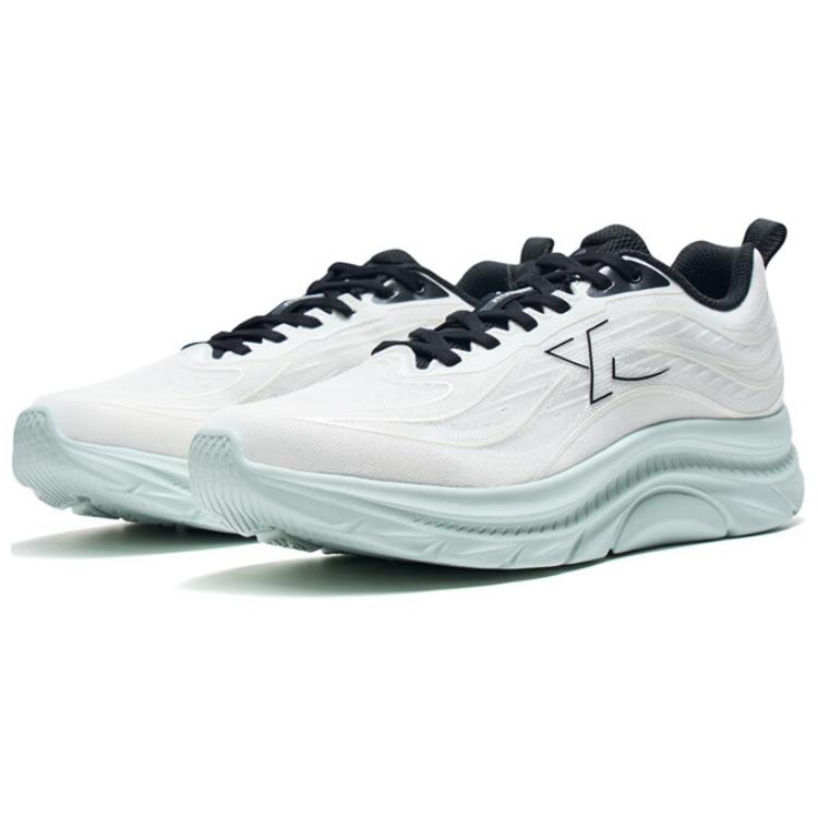 XTEP Breathable Mesh Fabric Slip Resistant Low top Casual Running Shoes Men’s White Black