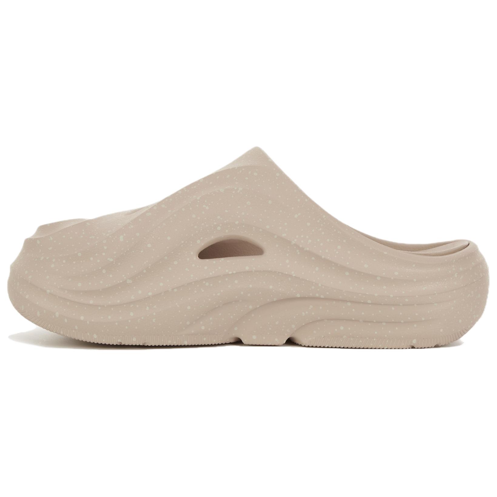 THE NORTH FACE FIORD Slip Resistant Abrasion Resistant Closed Toe Slippers Unisex Dark Beige