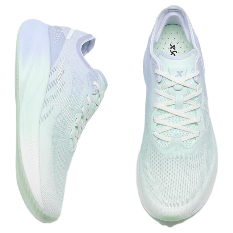 XTEP Cushioning Breathable Low top Running Shoes Women’s Green Purple