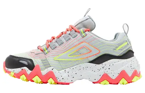 FILA Oakmont TR Low top Chunky Sneakers Women's Gray Red