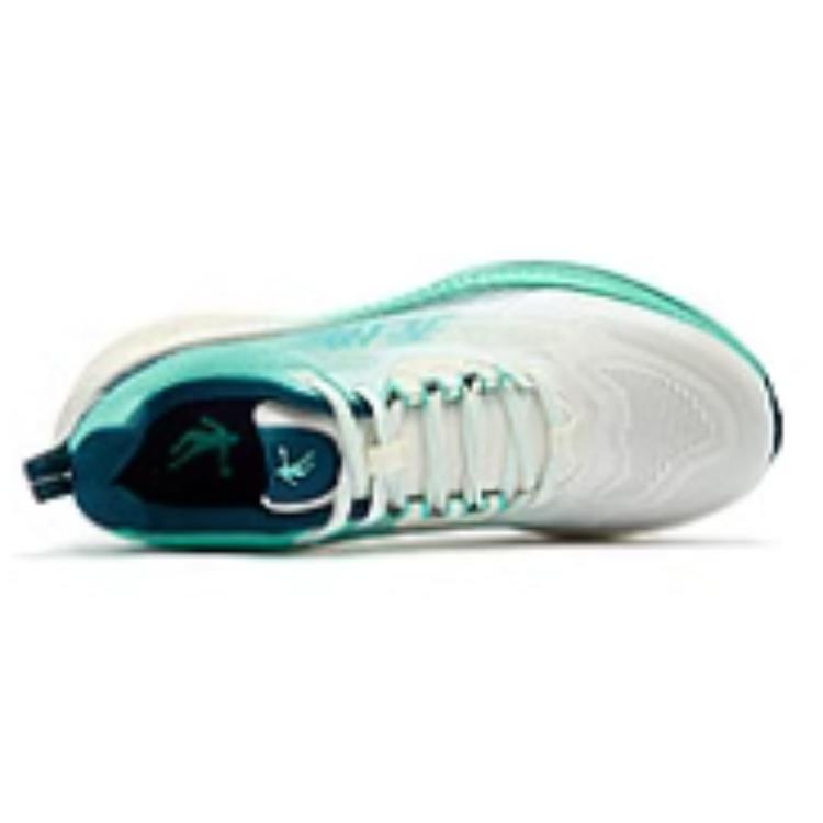 QIAODAN Low top Carbon Plate Casual Sprint Running Shoes Men’s Green White