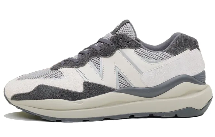 57/40 New Balance 'Grey Black' size? Exclusive