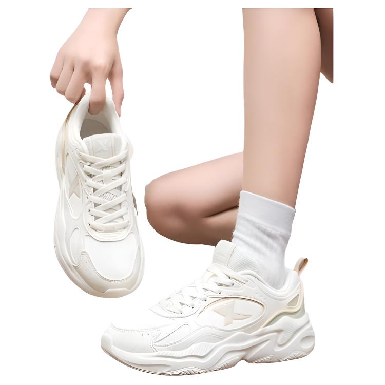 XTEP Cushioning, Wear Resistant Low top Casual Running Shoes Women’s White Green