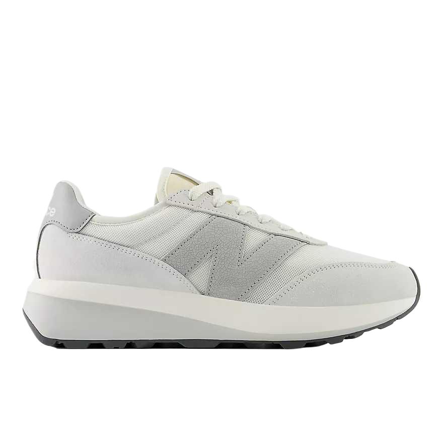 New Balance 370 sneakers