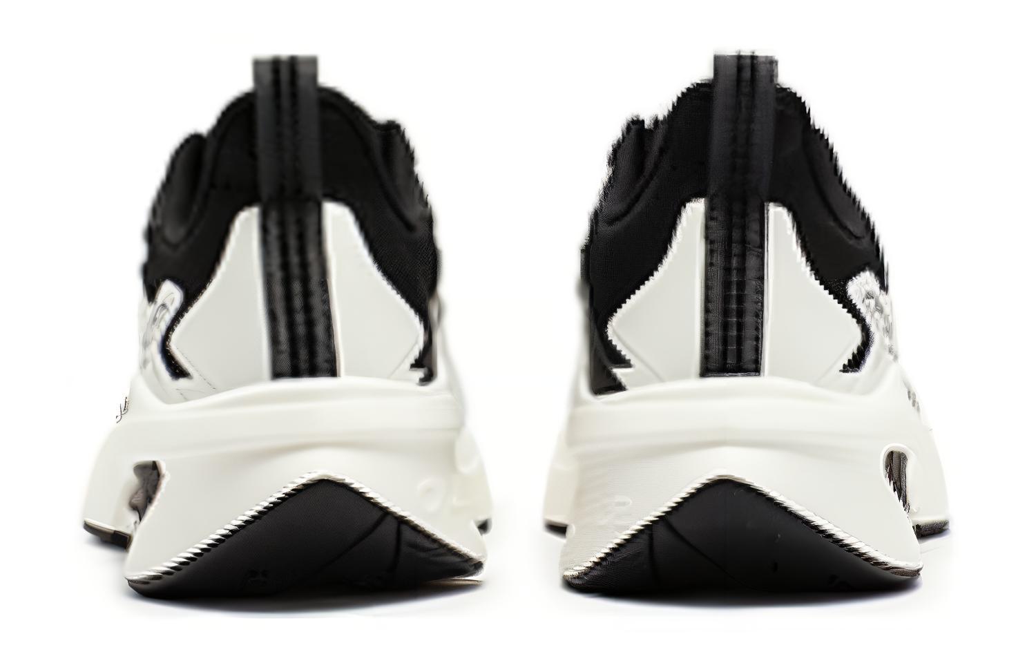 361° Abrasion Resistant Low top Running Shoes Men’s White Black