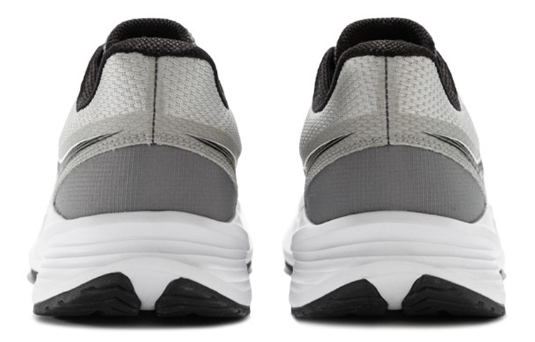 Saucony STRIKER Assault 2 Running Shoes Men’s Low Top Gray/Black/White