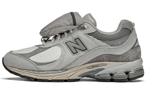 2002R New Balance 'Pouch - Summer Fog'