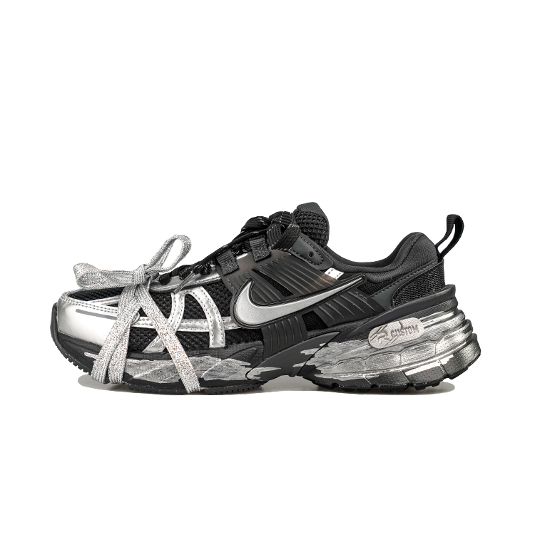 Nike V2K Run Abrasion Resistant Low top Running Shoes Women’s Black Silver