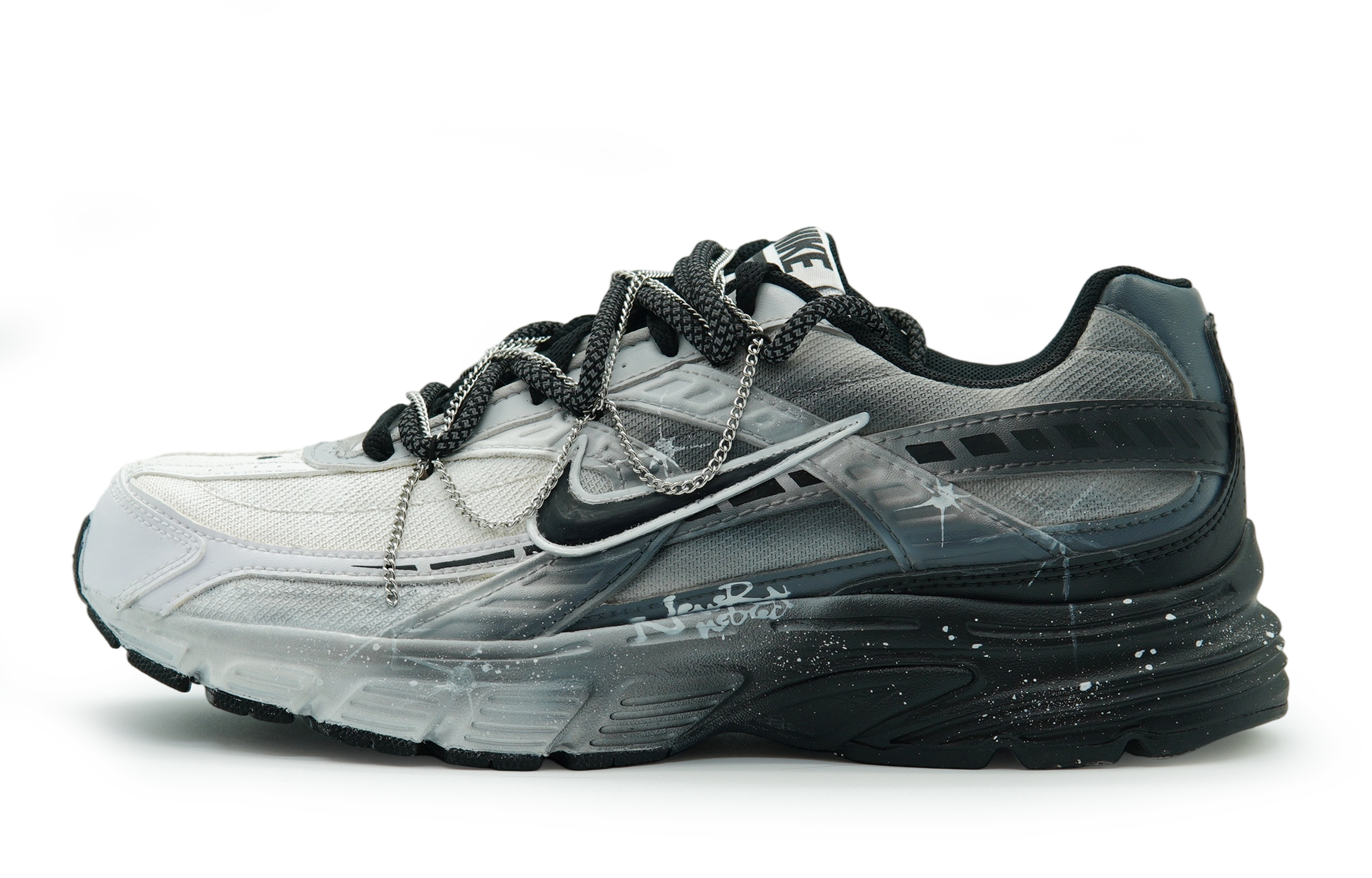 Nike Initiator Abrasion Resistant Low top Running Shoes Men’s Black White Gray