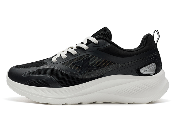 XTEP Feather Slip Resistant Abrasion Resistant Low top Running Shoes Women’s Black White
