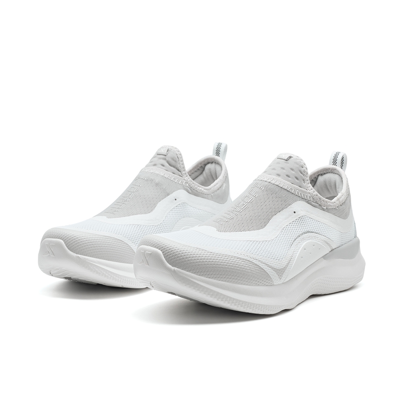 XTEP Soft Cube Breathable And Wear resistant Low top Casual Running Shoes Women’s White Silver