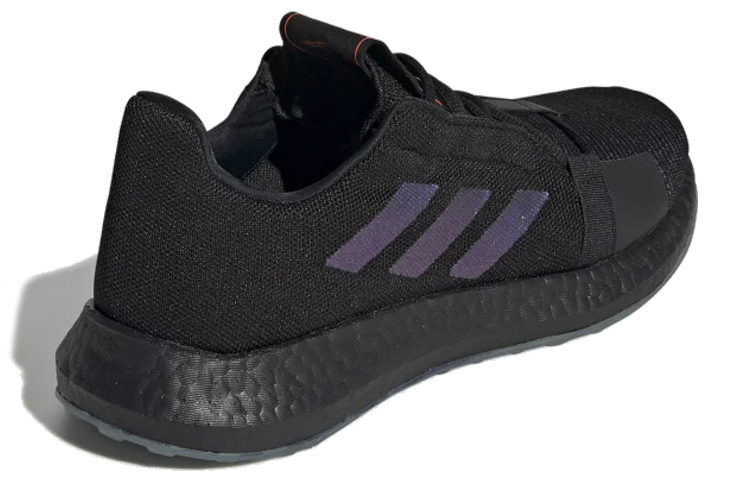 Мужские кроссовки adidas Senseboost Go (черно-пурпурные) — фото 4