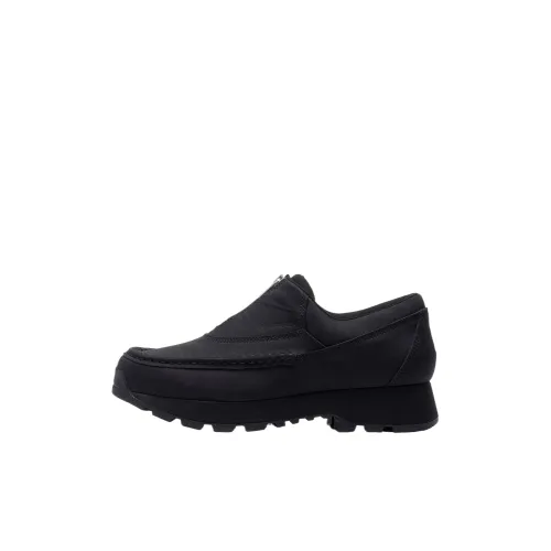 THE NORTH FACE Low top Outdoor Shoes Unisex Black