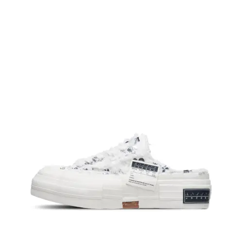 VESSEL Closed Toe Slippers Unisex White Silver