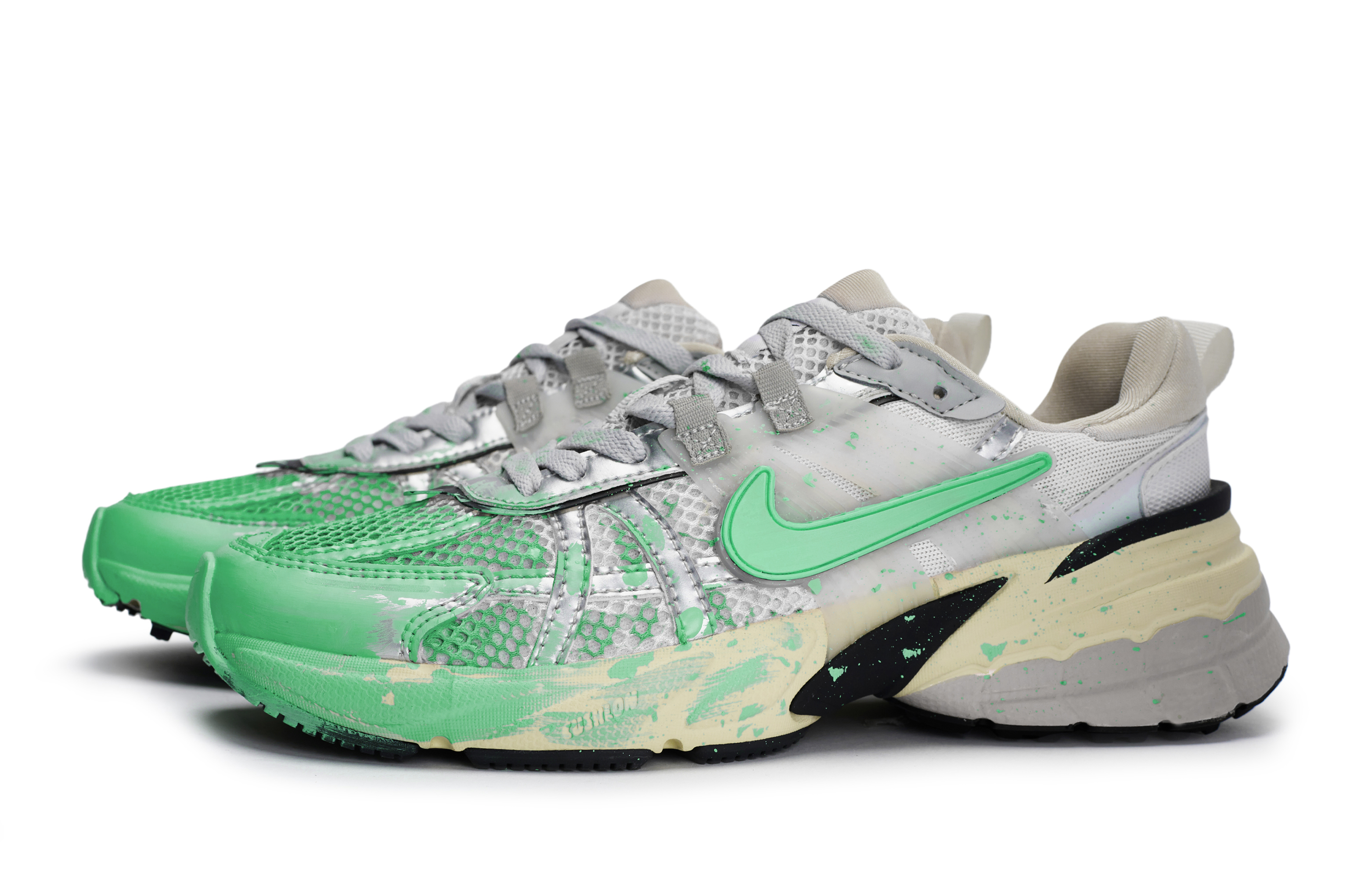 Nike V2K Run Slip Resistant Abrasion Resistant Low top Running Shoes Women’s Silver Green