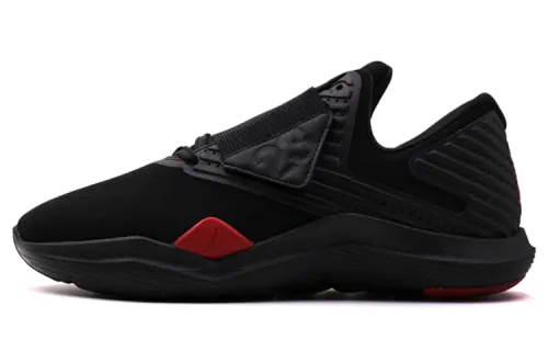 Air Jordan Relentless 'Bred'
