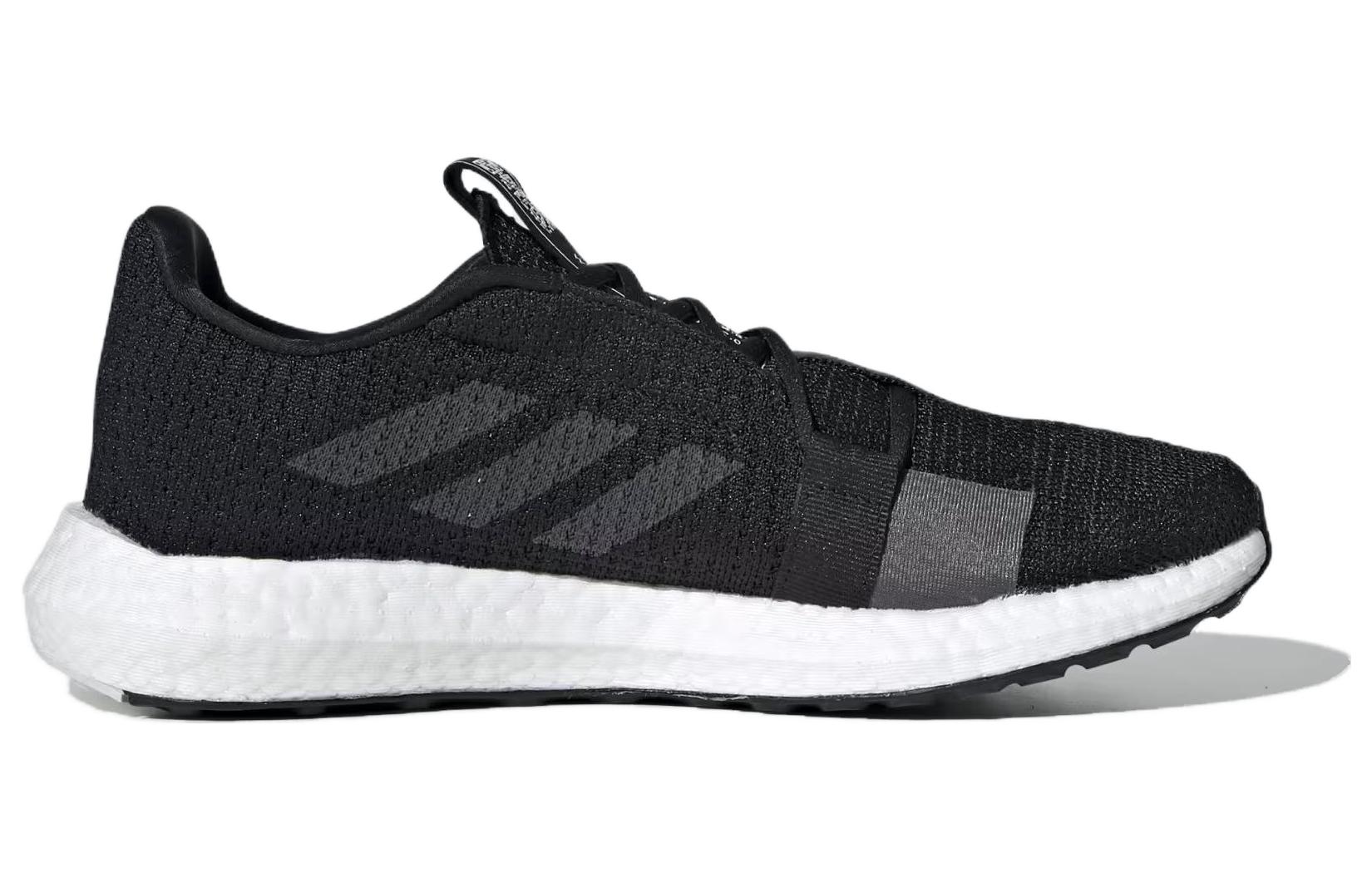 Кроссовки adidas Senseboost Go (черно-белые) — фото 2