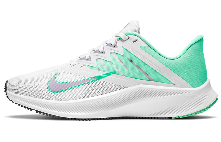Женские кроссовки Nike Quest 3 (бело-зеленый)