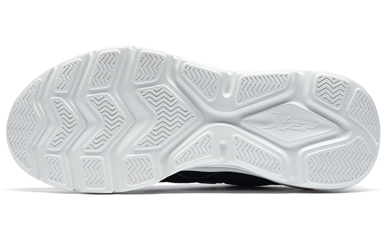 XTEP Low top Running Shoes Women’s Black White